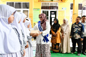 Peringati Hari Ikan Nasional, Pemko Banda Aceh Bagikan 150 Paket Makanan Bergizi