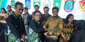 Pemerintah Aceh Terima Penghargaan Tata Kelola SPK 2024 dari BSN