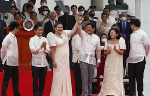 Presiden Filipina Ferdinand Marcos Jr Janji Melawan Ancaman dari Wapres Sara Duterte