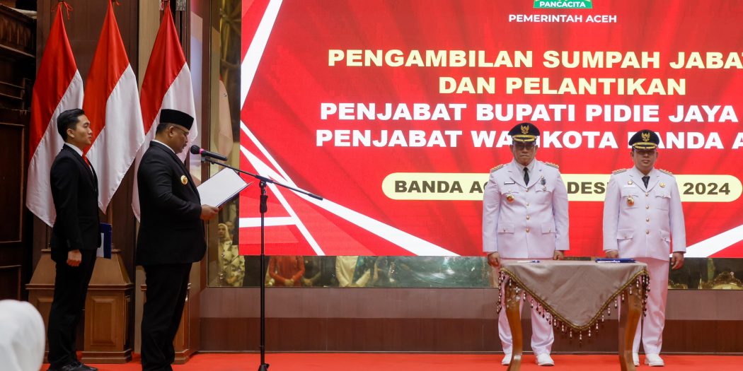 Pj Gubernur Safrizal Lantik Pj Bupati Pijay dan Pj Wali Kota Banda Aceh