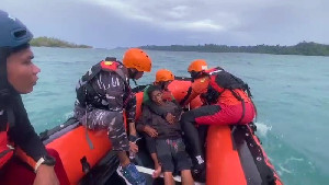 Terapung 36 Jam di Laut, Nelayan Simeulue Ditemukan Selamat