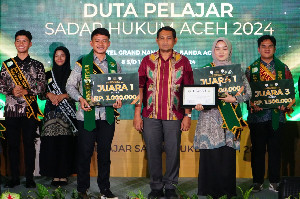 Raihan dan Nadya Dinobatkan sebagai Duta Pelajar Sadar Hukum 2024