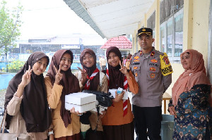 Wakapolres Nagan Raya Gelar Program Jumat Bergizi di SMP Negeri 2 Kuala