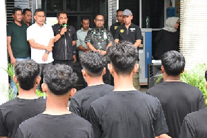 Lepas Tim PSAB ke Piala Soeratin U-17, Ini Pesan Pj Bupati Iswanto