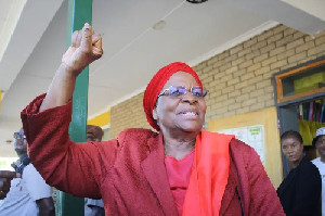 Netumbo Nandi-Ndaitwah Terpilih Sebagai Presiden Wanita Pertama Namibia