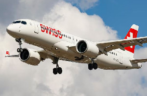 Pesawat Swiss Air Mendarat Darurat di Austria, 10 Penumpang Dirawat di RS