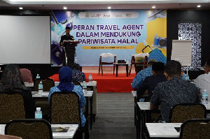 40 Asosiasi Pariwisata dan Biro Perjalanan Ikuti Sosialisasi Pariwisata Halal