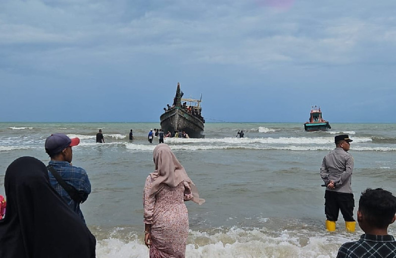 Kapal Imigran Rohingya Dilarang Mendarat di Aceh Timur