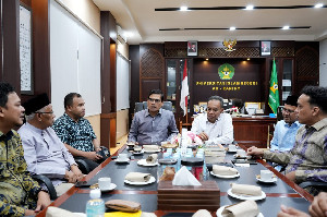 Tim Mualem Temui Rektor UIN Ar-Raniry, Bahas Kolaborasi untuk Pembangunan Aceh