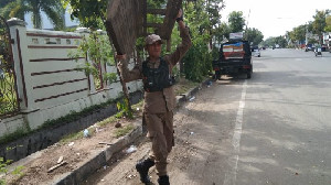 Ngeyel, Satpol PP Banda Aceh Kembali Tertibkan PKL di Jl Syiah Kuala