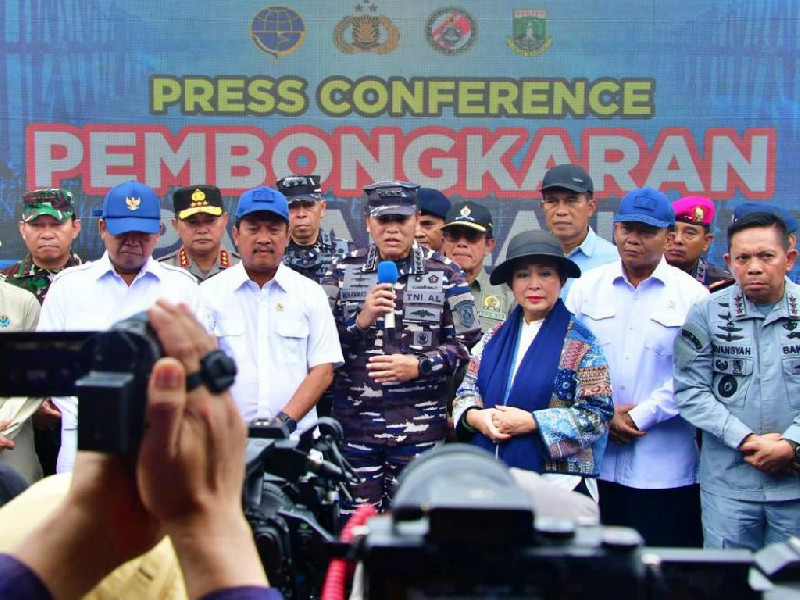 2593 Personel Gabungan Lanjutkan Bongkar Pagar Laut Ilegal di Perairan Tangerang