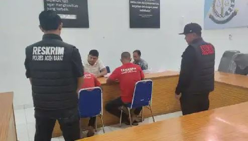 Polres Aceh Barat Serahkan Tiga Tersangka Pelaku Judi Online ke Kejari