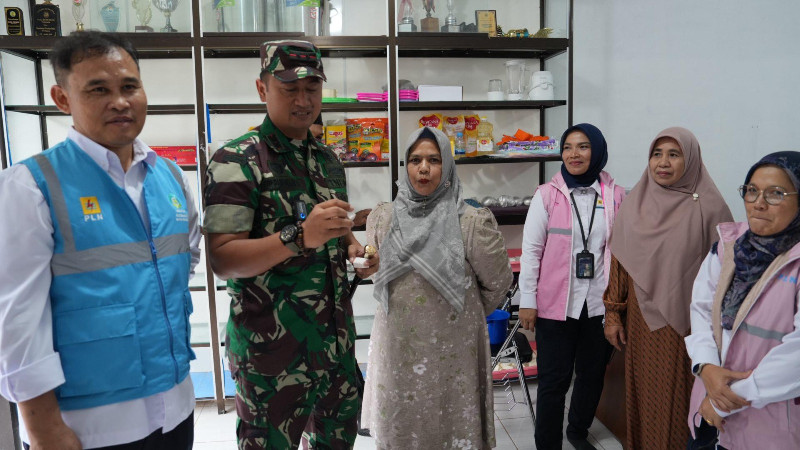 Srikandi PLN Dukung UMKM Iboeh Mother Shop Sabang lewat TJSL