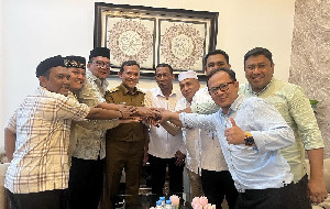 Ketua DPRA dan Wagub Aceh Kembali Kompak, Abu Razak: Mari Bangun Aceh