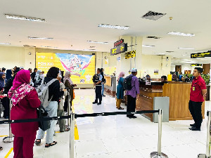 Imigrasi Banda Aceh Tunda Keberangkatan 54 Calon Penumpang di Bandara SIM