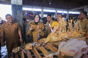 Jelang Ramadan, Walikota Banda Aceh Sidak Kebutuhan Pokok di Pasar Al-Mahirah