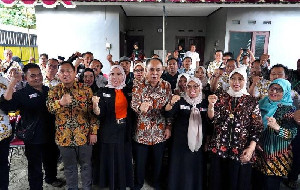 Kerjasama Pemerintah dan Koperasi Bantu Stabilkan Harga Telur dan Pakan Ternak Jelang Ramadan