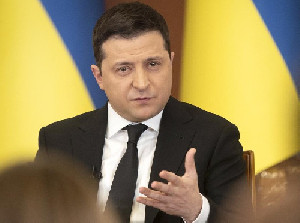 Kyiv Tersisih: Zelensky Bicara Soal Negosiasi AS-Rusia