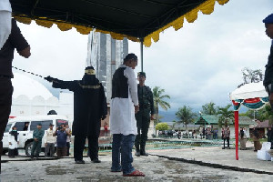 3 Pelanggar Syariat Islam di Aceh Besar Jalani Hukuman Cambuk