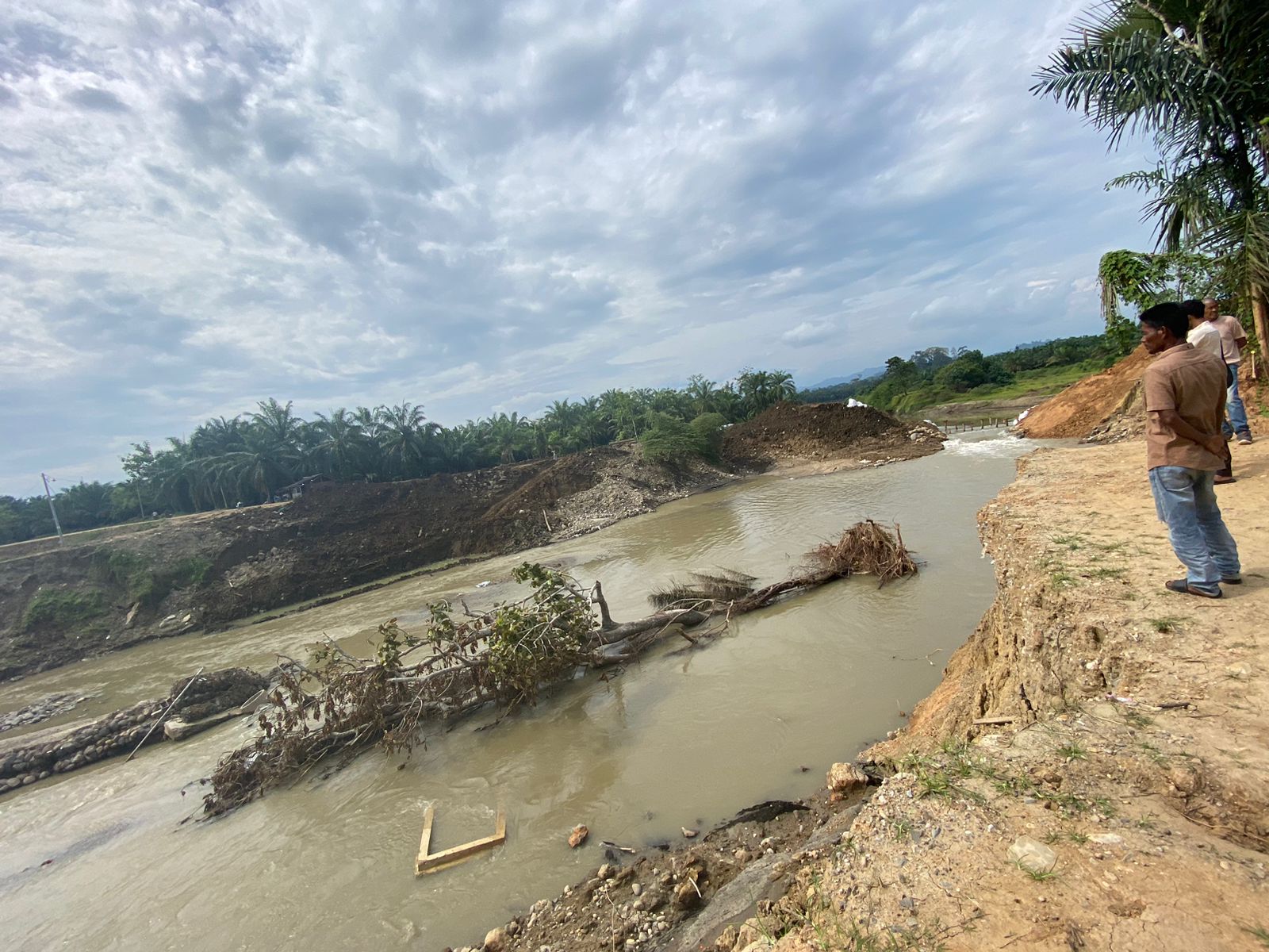 Pompanisasi Rusak Akibat Proyek Bendungan Krueng Pase, Petani Minta Rekanan Ganti Rugi