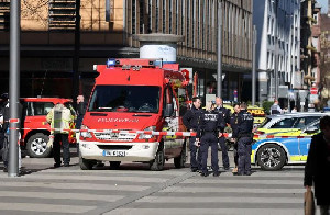 Mobil Tabrak Kerumunan di Mannheim Jerman, Setidaknya Satu Orang Tewas