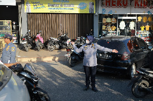 Antisipasi Macet selama Ramadan, Dishub Aceh Besar Atur Lalu Lintas di Pasar Lambaro