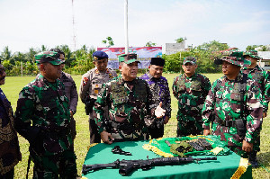 Kodam IM Kembali  Terima 2 Senpi dan Granat Sisa Konflik dari masyarakat