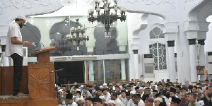 Malam Nuzulul Qur’an, Mualem Launching Ingub Pelaksanaan Shalat Fardhu Berjamaah