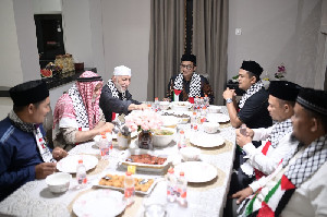 Ketua DPRK Banda Aceh Jamu Dua Syech dari Palestina dengan Daging Meugang