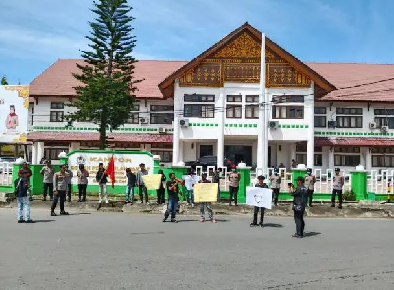 Polres Aceh Barat Amankan Aksi Unjuk Rasa SMUR Tolak RUU TNI