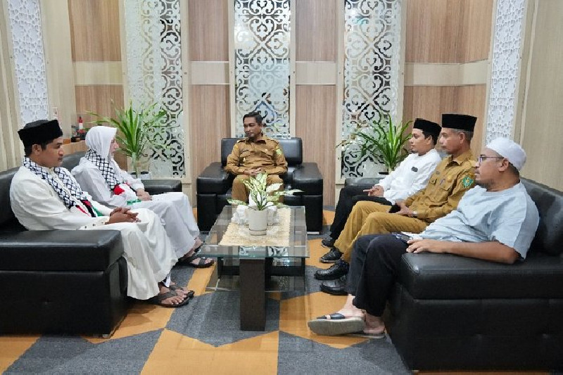 Pj Wali Kota Sabang Terima Kunjungan Syaikh Barjas Dawood el A’War dari Palestina