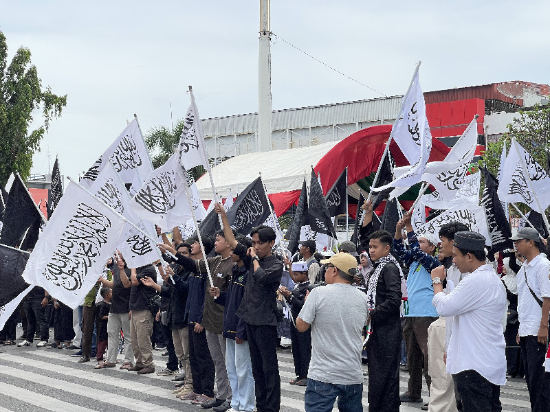 Aksi Bela Palestina di Depan Masjid Raya Baiturrahman, Massa Serukan Boikot Produk Pro-Israel