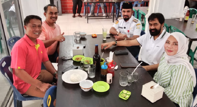 Usai Cek Kesehatan di Singapura, Mualem Tiba Kembali di Aceh