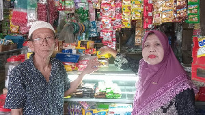 Pasutri Penjual Sembako, Belasan Tahun Menabung dan Akhirnya Naik Haji