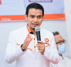 Hendry Munief Soroti Penanganan Hukum terhadap Pemilik UMKM Toko Mama Khas Banjar