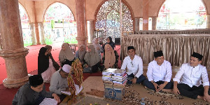 Wagub Fadhlullah dan Istri, Takziah ke Rumah Duka Abati Bakongan