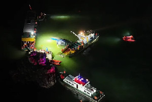Badai Tenggelamkan Kapal Wisata di China, 10 Orang Tewas
