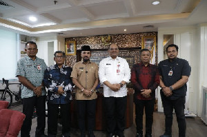 Temui Safrizal, Bupati Aceh Timur Usul Sarpras Pemadam Kebakaran