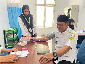 Pastikan Pelayanan Kesehatan Optimal, Bupati Aceh Besar Tinjau Empat Puskesmas