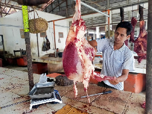 Harga Daging Sapi di Pasar Almahirah Banda Aceh Stabil
