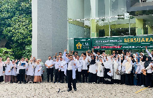 Protes Kebijakan Kemenkes, Mahasiswa dan Dosen FK USK Gelar Aksi