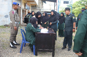 Gelar Razia Busana Islami di Peukan Bada, 60 Pelanggar Terjaring
