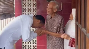 Kasmudjo dan Jokowi, Diantara Pusaran Ijazah Palsu
