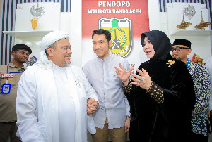 Wali Kota Illiza Dikunjungi Habib Rizieq, Ini Doa Imam Besar untuk Banda Aceh