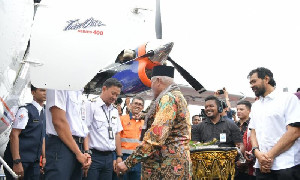 Mualem Resmikan Bandara Point A untuk Dukung Industri Migas