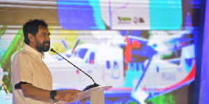 Mualem Resmikan Pengoperasian Pesawat dan Bandara PT PGE di Aceh Utara