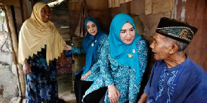 Ketua TP PKK Aceh Jemput Bola Data Warga Miskin di Aceh Selatan