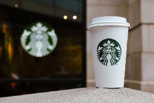 Produk Baru Starbucks: Busa Dingin Berbasis Protein