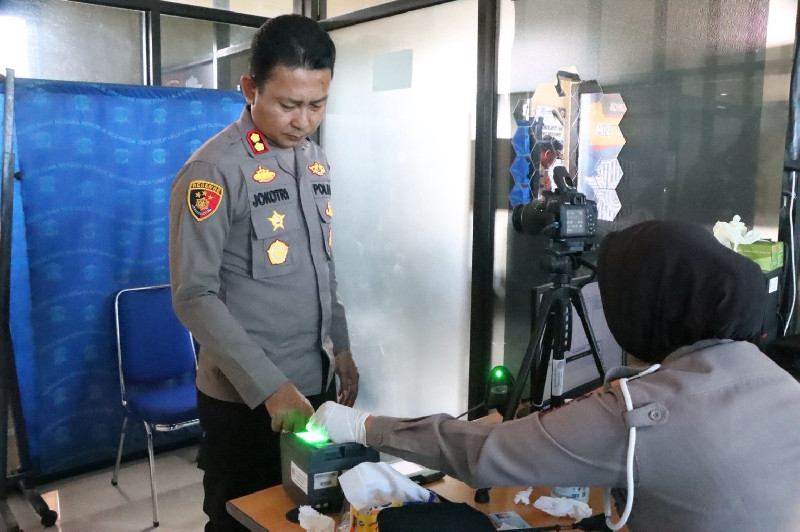 Kapolres Aceh Singkil Tinjau Gedung Pelayanan SIM, SKCK dan Call Center 110