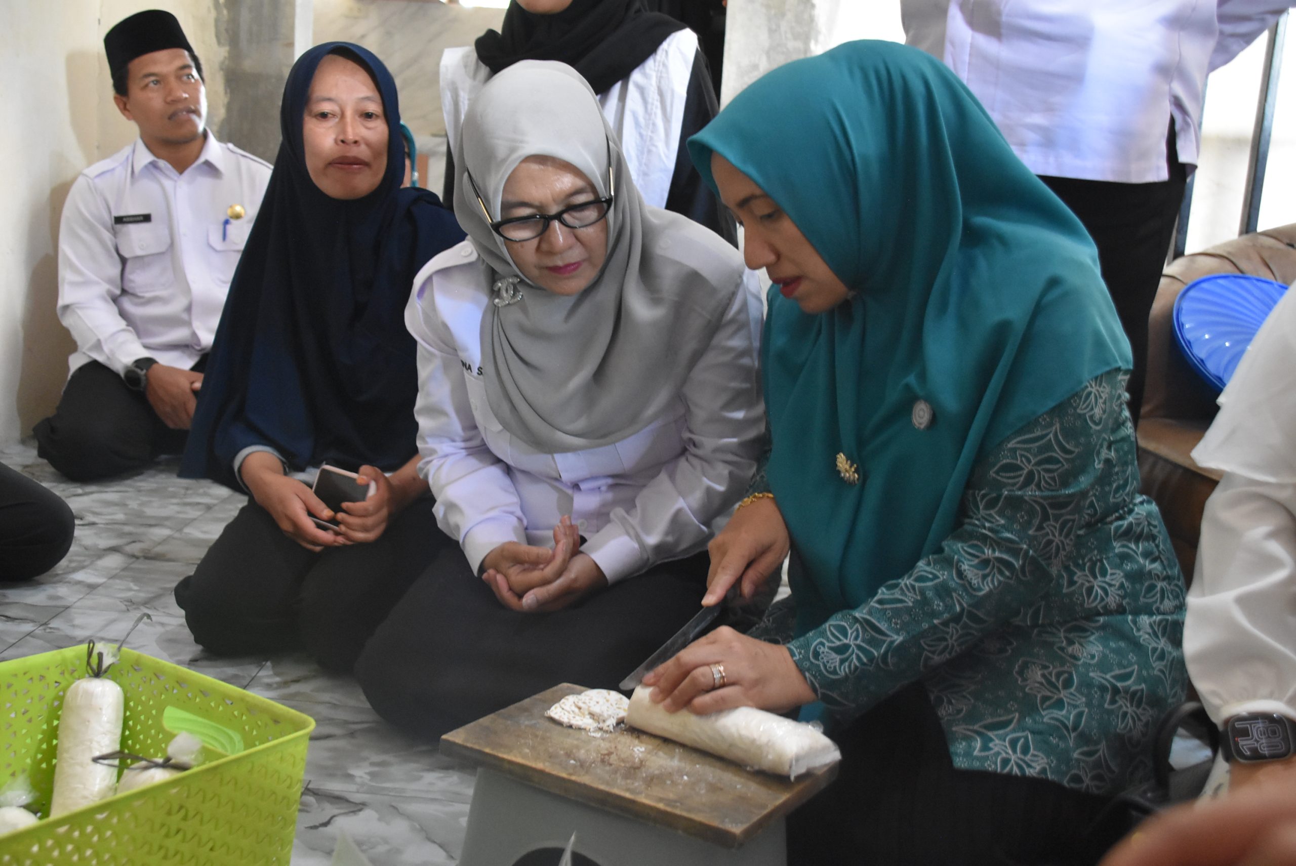 Keripik Tempe Gunung Singit Dongkrak Ekonomi Daerah